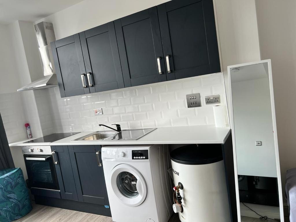 Modern Apartment In London Finchley Exteriör bild